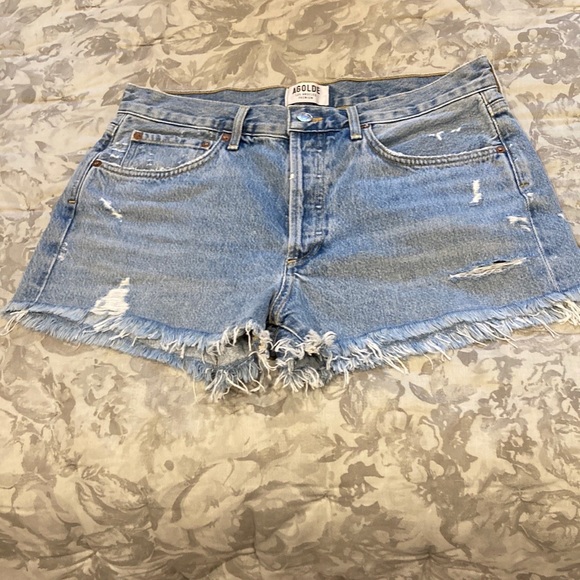 Like New Agolde Parker Shorts - Picture 4 of 16
